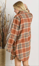 Load image into Gallery viewer, Whitney Long Line Button Flannel